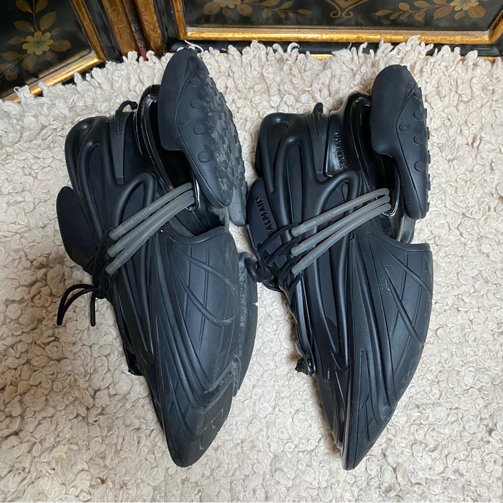 Balmain Unicorn Low-Top Sneakers - Picture 10 of 11